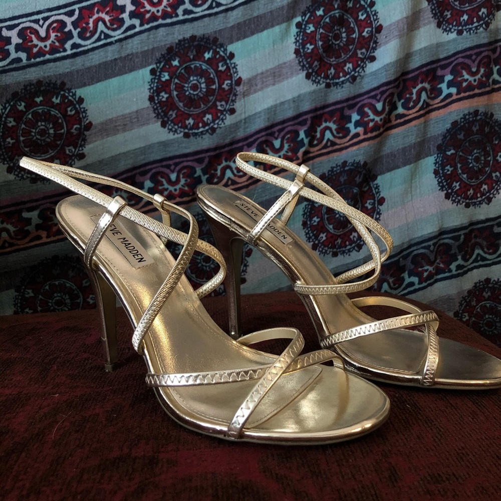 Steve Madden strappy gold heels